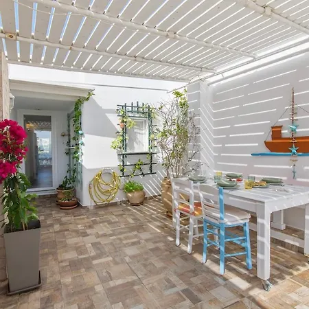 Antigone's Blue Vista Holiday home Parikia (Paros)