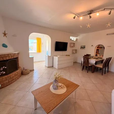 Antigone's Blue Vista Holiday home